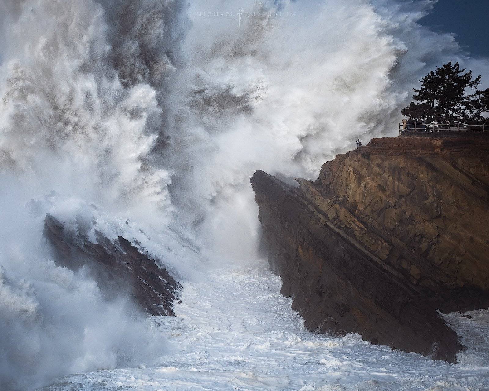 oregon coast wave, landscape photography, crop tool, lightroom