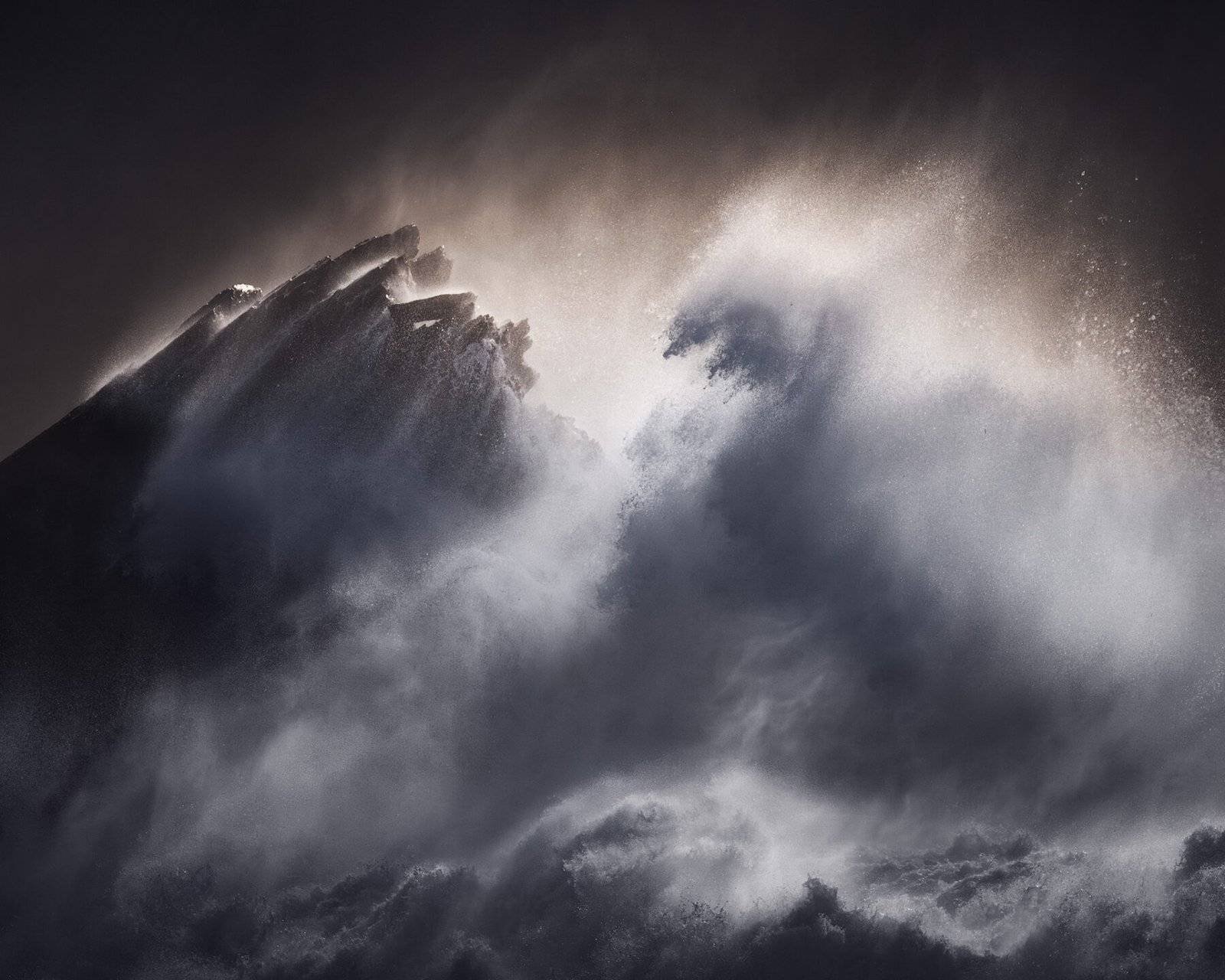 How to Capture Wave Photography - Ireland Landscape Tutorial